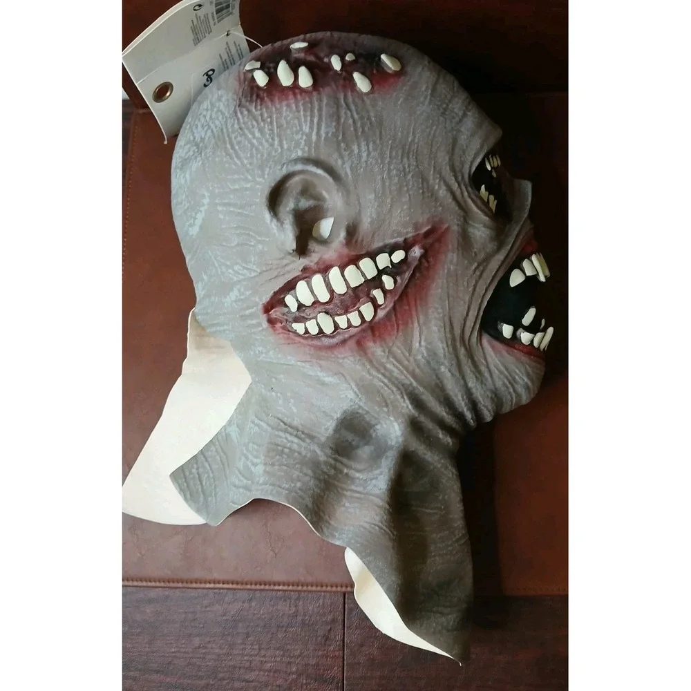 NWT Zombie MONSTER Teeth Latex Scary Halloween Mask Full Head Shoulder 14+ #1180